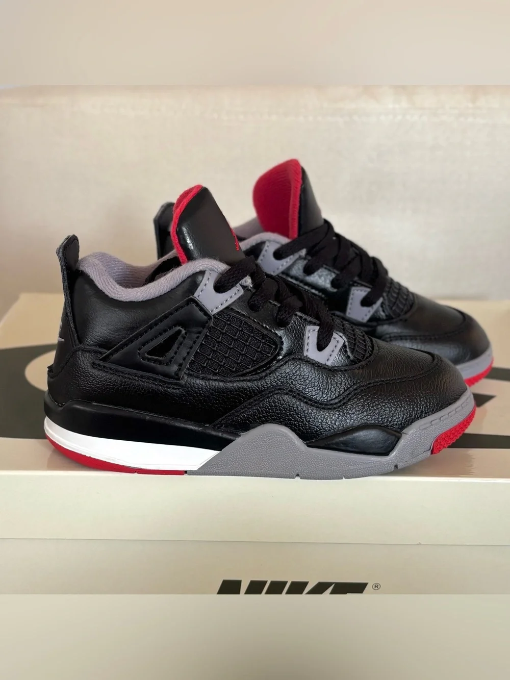 Nike Air Jordan 4 Retro Bred Reimagined PS BQ7669-006 Kids Size 10C Black Red